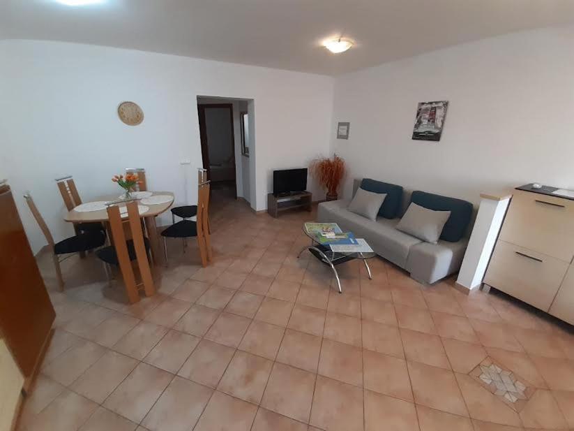 פיישצ'נה אובלה Apartmani Delas מראה חיצוני תמונה