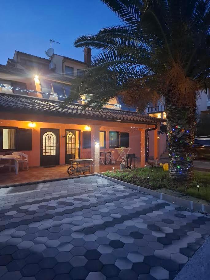 פיישצ'נה אובלה Apartmani Delas מראה חיצוני תמונה